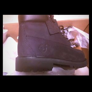 Black Timberland boots for boys size 13
